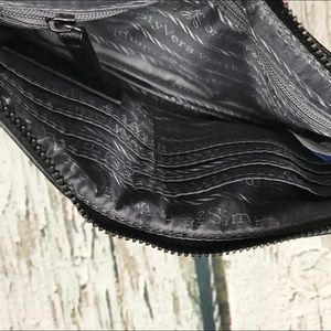 Simply Vera Vera Wang Bags - Simply Vera Wang Black Wristlet Wrist Purse Simply Vera Vera Wang Bags - Simply Vera Wang Black Wristlet Wrist Purse